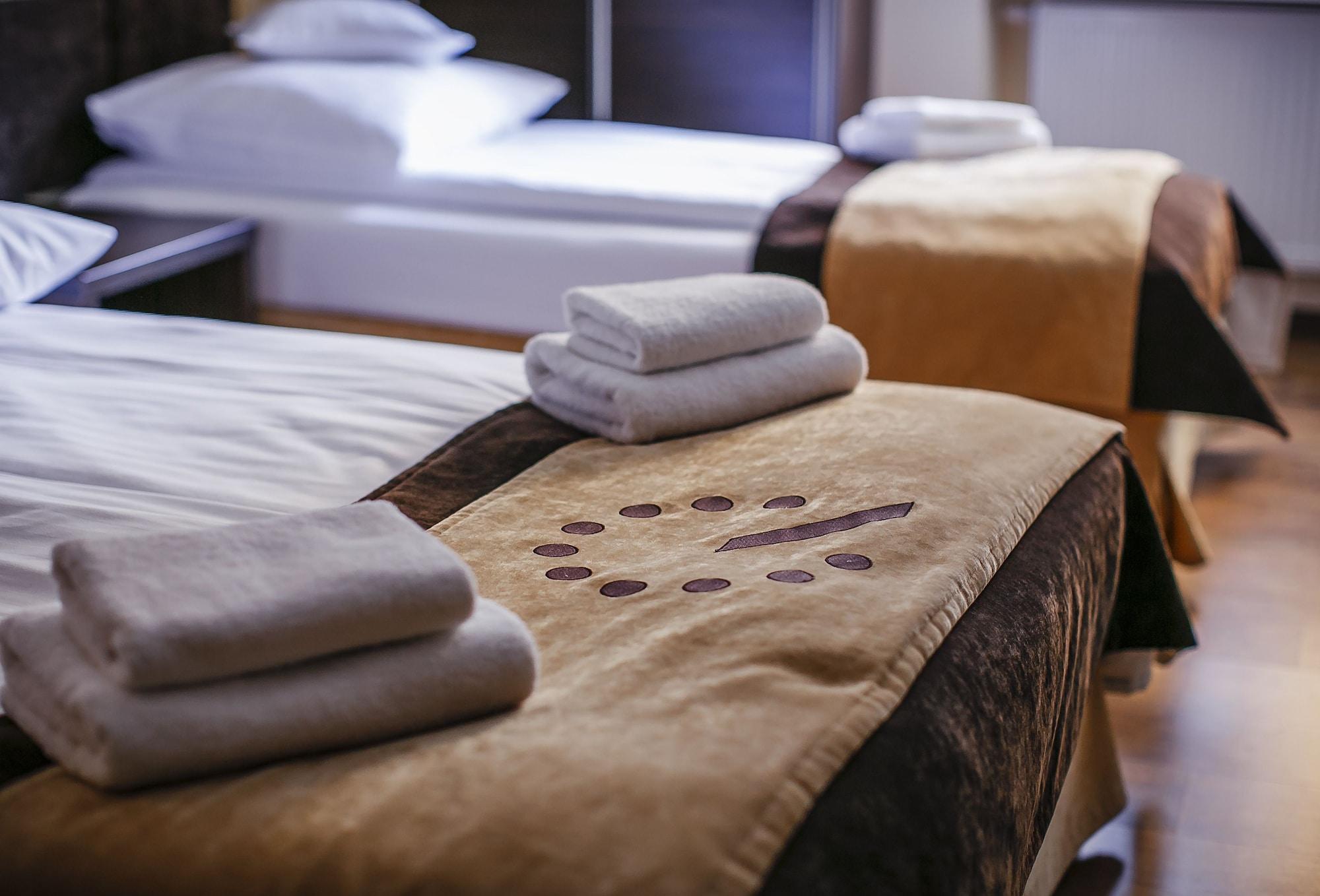 Boutique Hotel'S II Rewolucji วูดช์ ภายนอก รูปภาพ