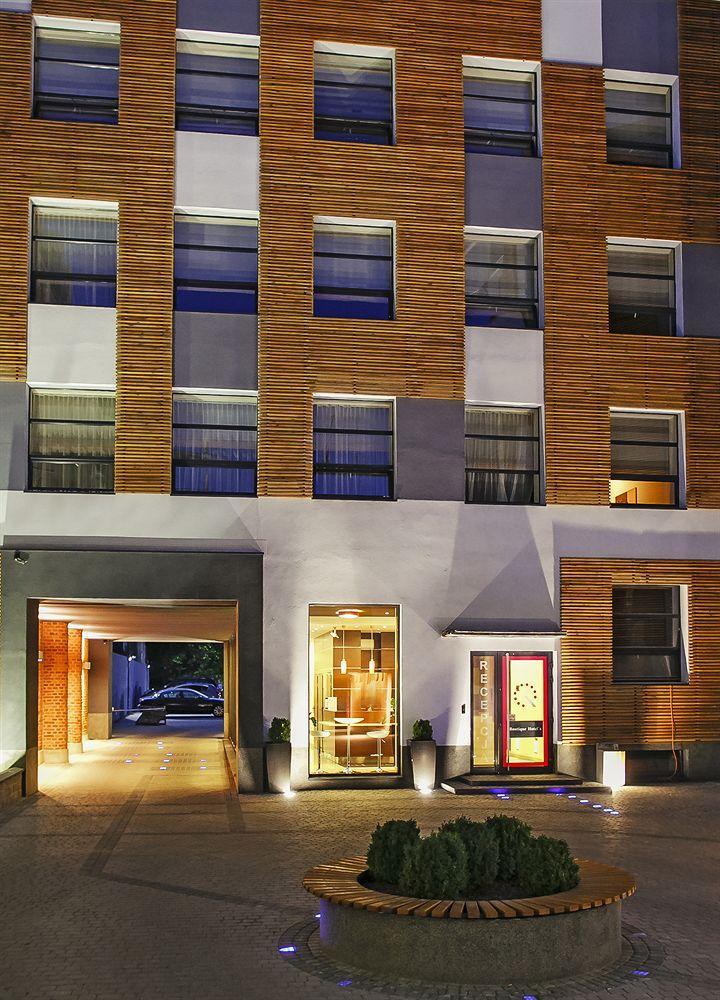 Boutique Hotel'S II Rewolucji วูดช์ ภายนอก รูปภาพ