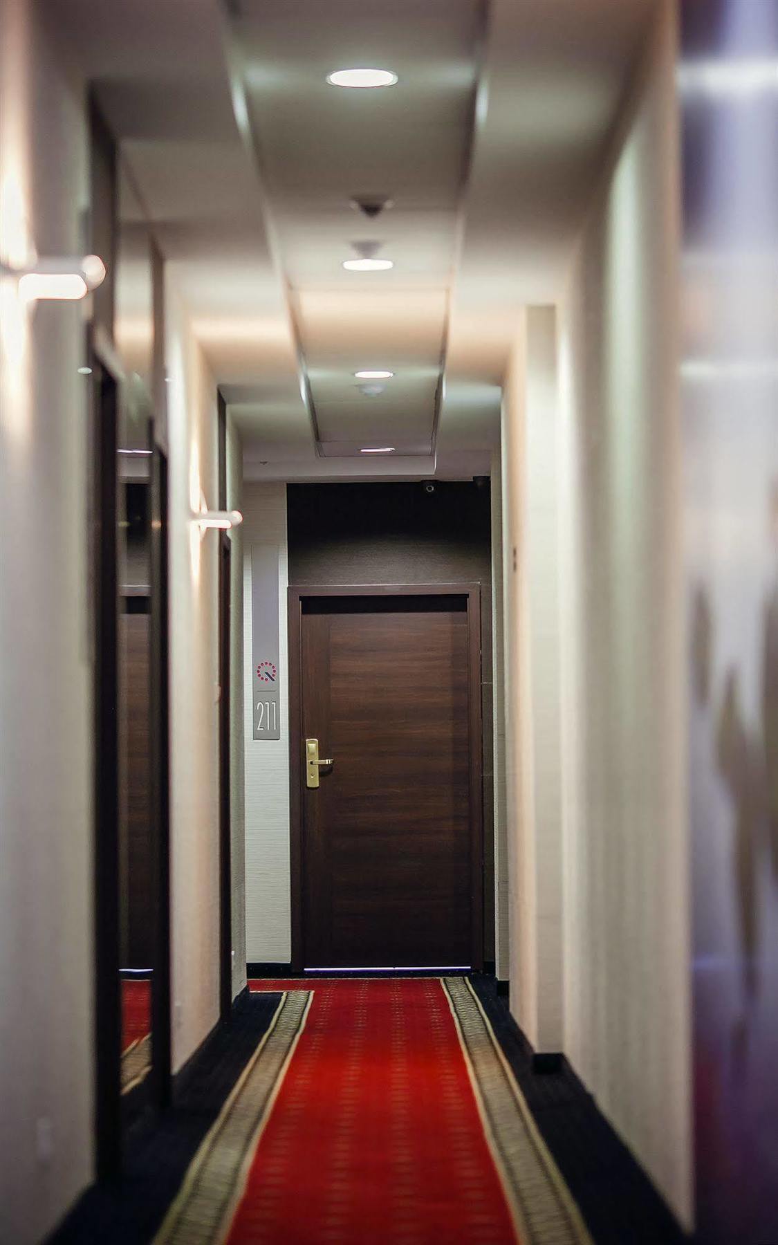 Boutique Hotel'S II Rewolucji วูดช์ ภายนอก รูปภาพ